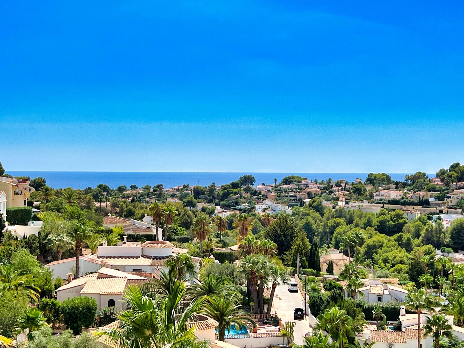 Mediterranean villa with sea views for sale in Montemar, Benissa