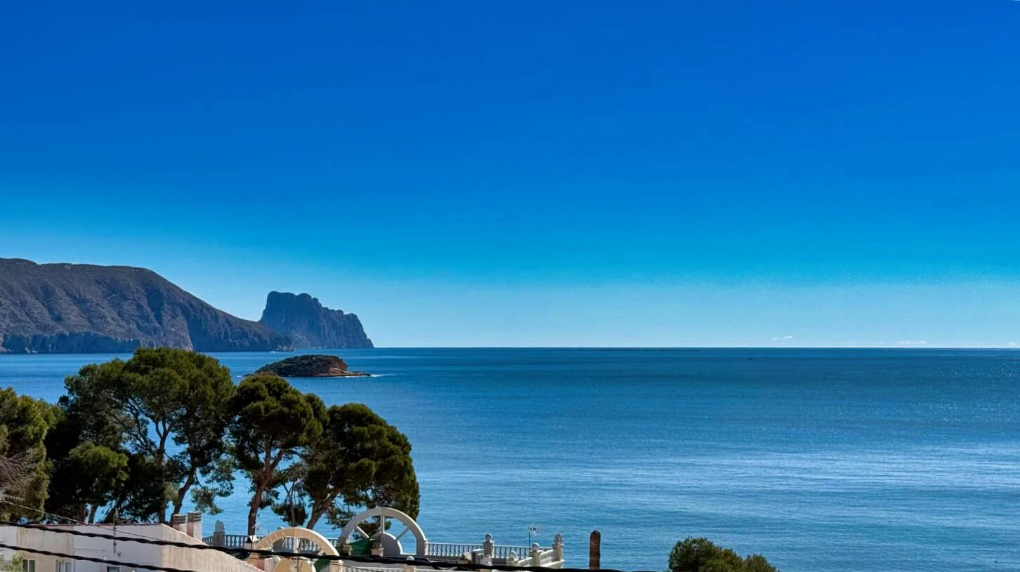Penthouse met uitzicht op zee in Cap Negret, Altea, Costa Blanca