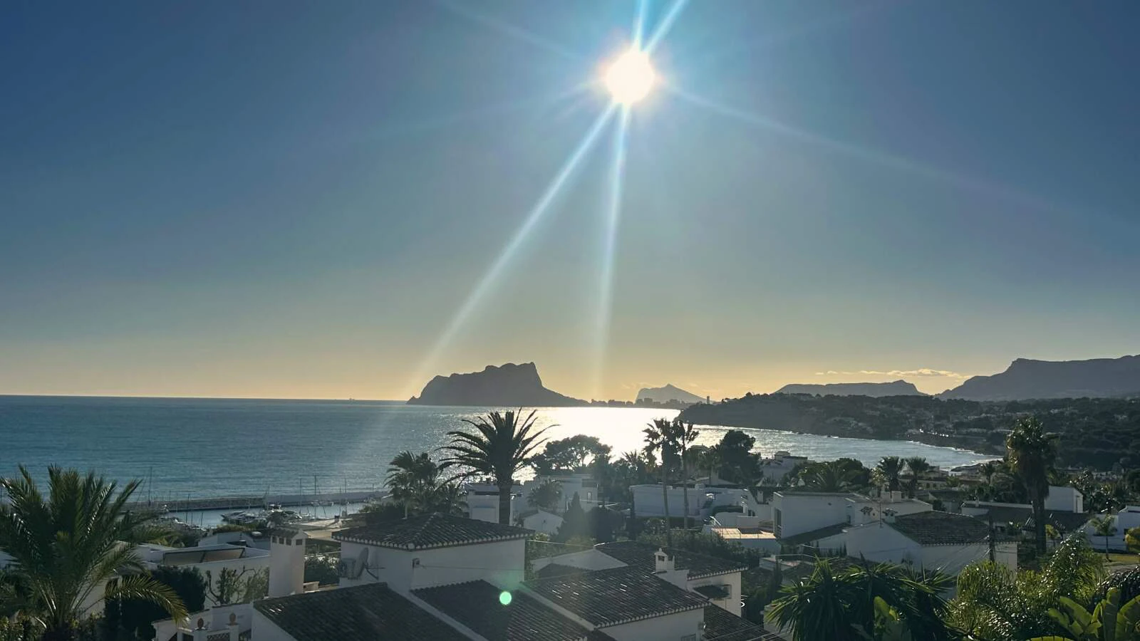 Luxury villa with sea views and views of the Peñón de Ifach in El Portet, Moraira, Costa Blanca.