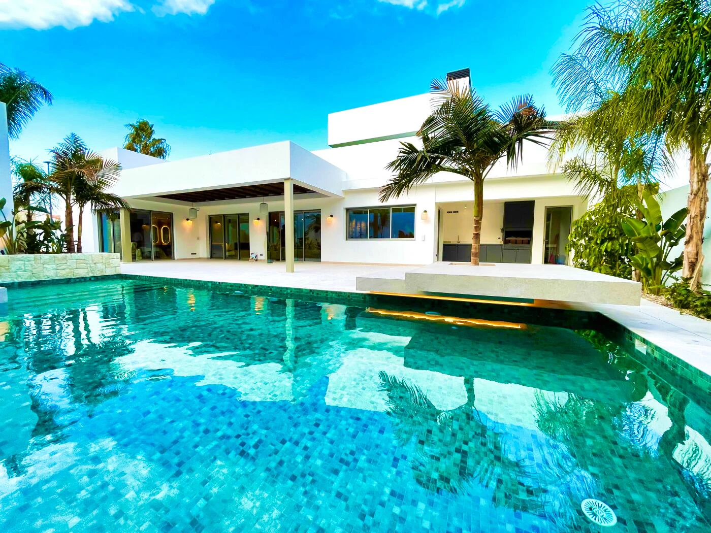 Moderne luxe villa in Albir te koop