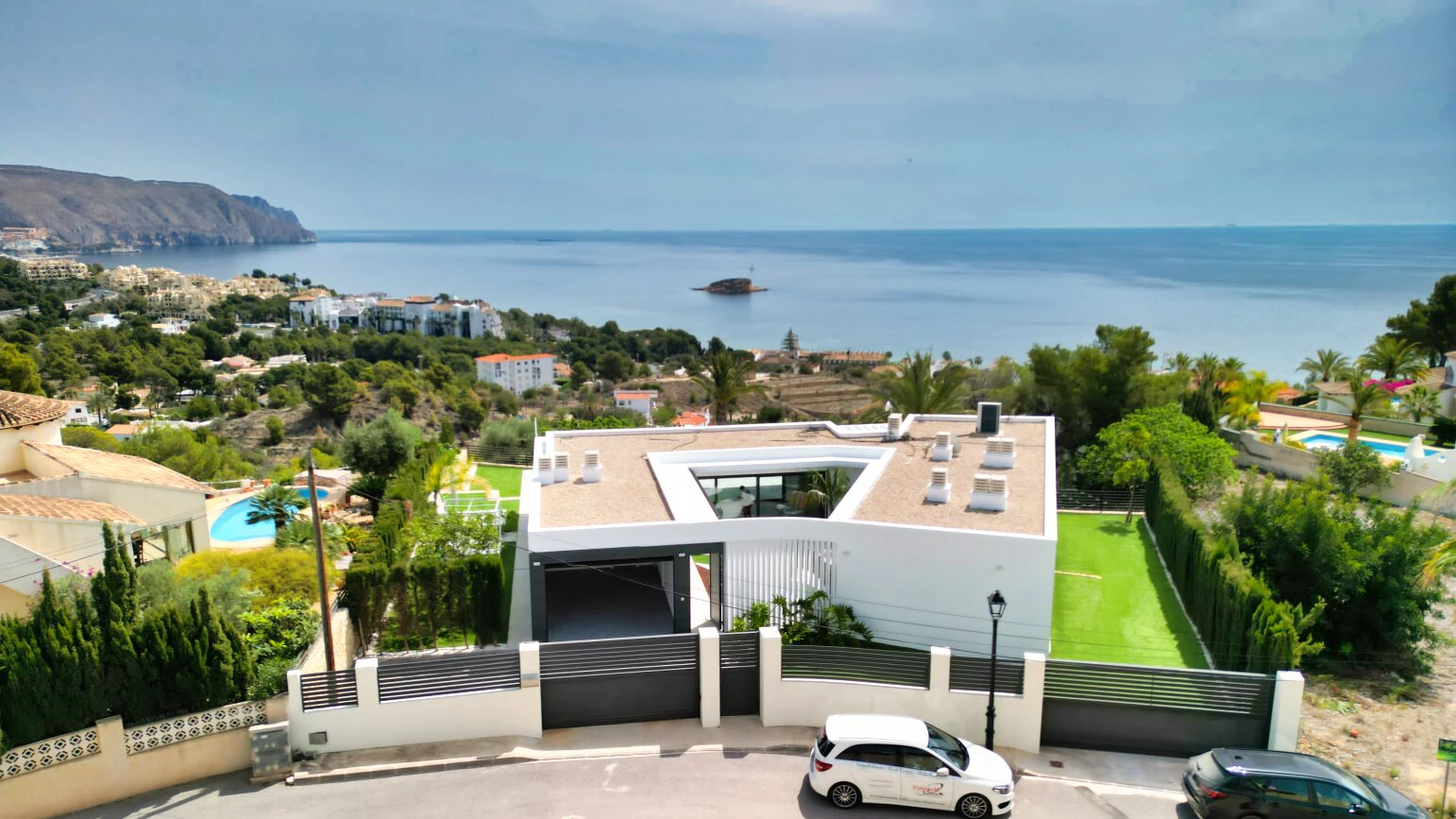 Modern villa with unbeatable sea views for sale in Altea
