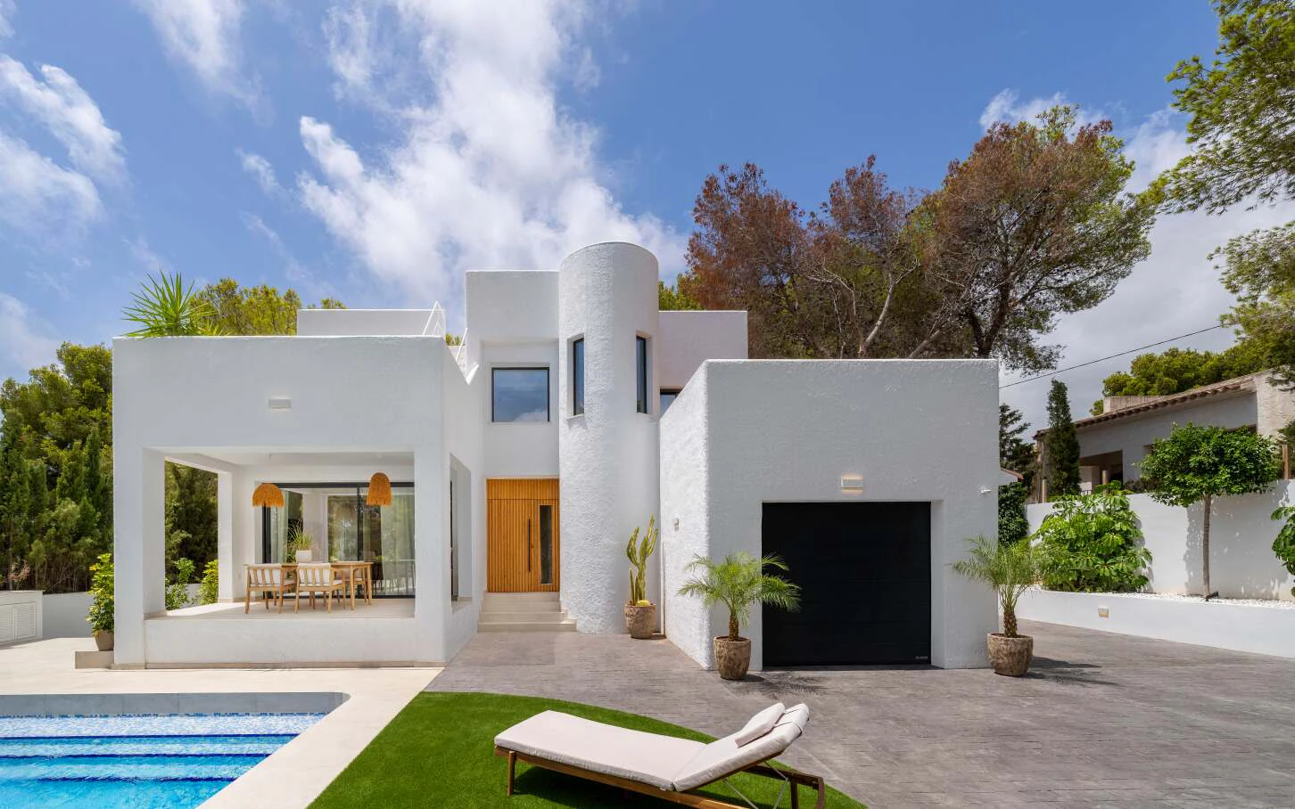 Beautiful renovated Ibizan villa with panoramic views near Altea Hills, Altea.
