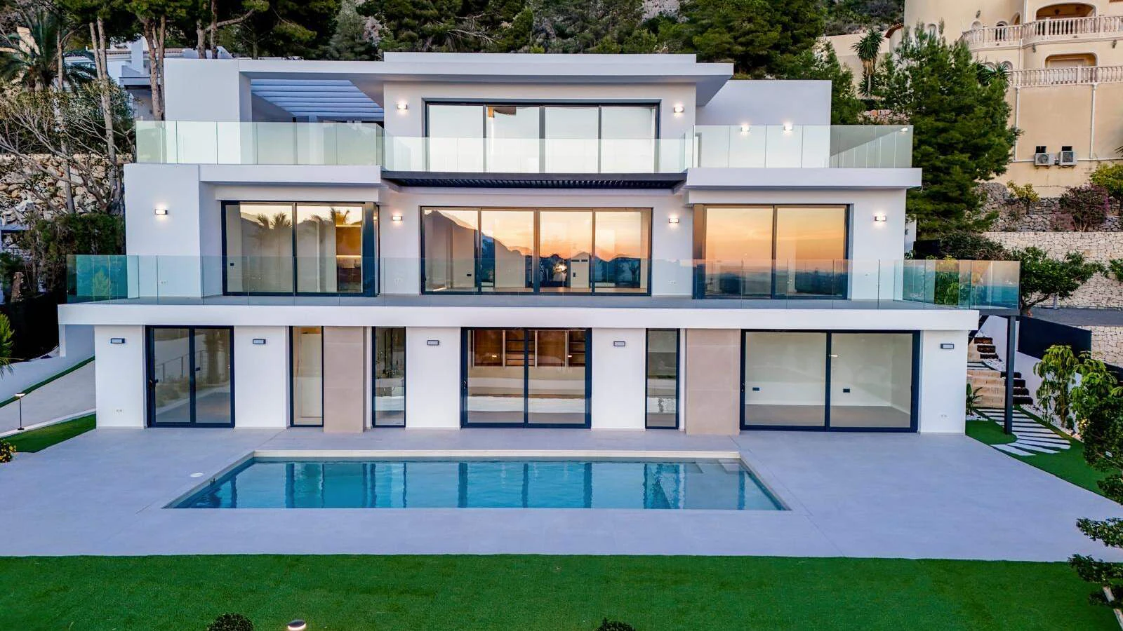 Luxury Modern Villa with Stunning Sea Views in Altea Hills