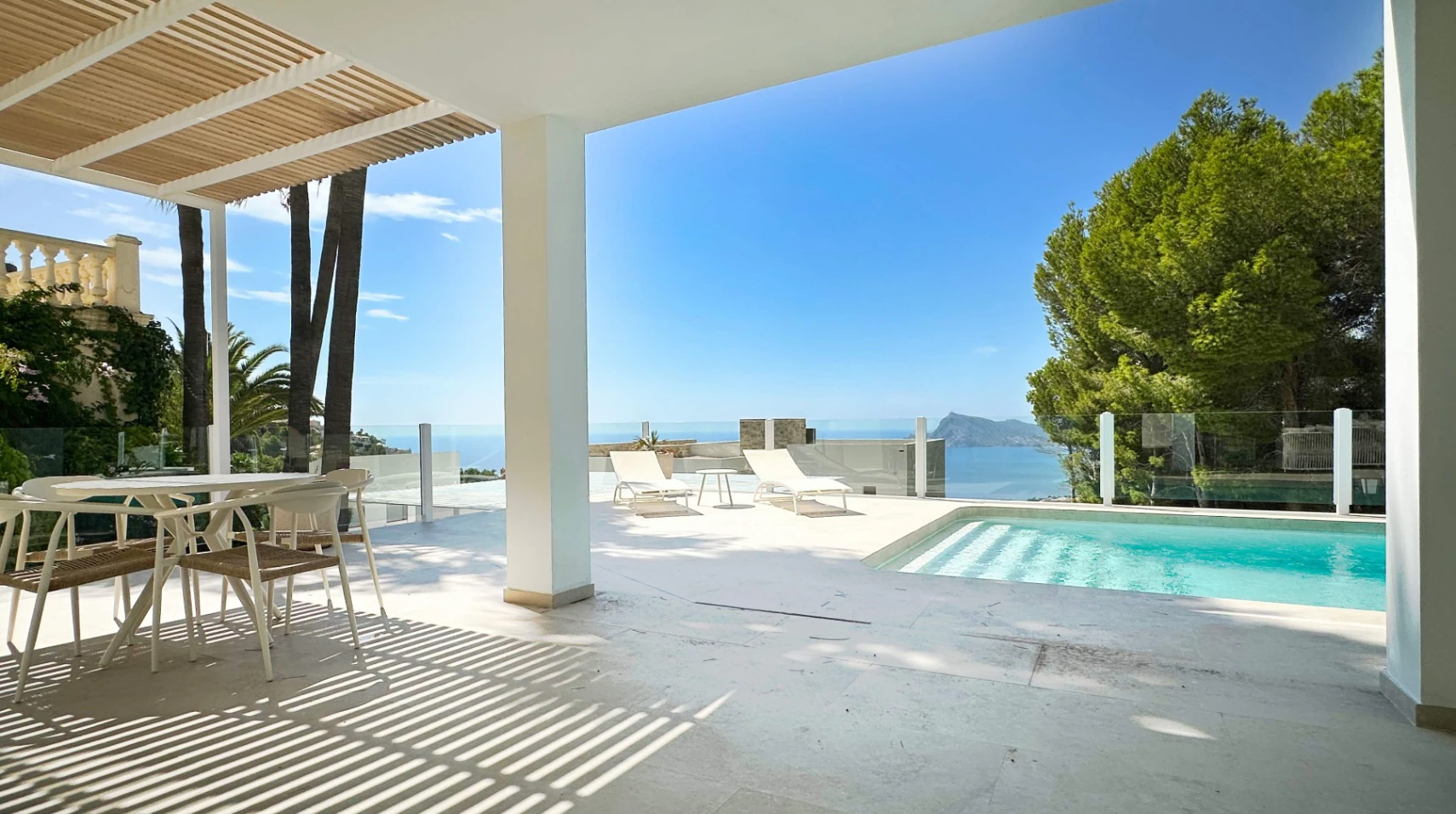 Elegante villa met adembenemend uitzicht op zee in Altea Hills