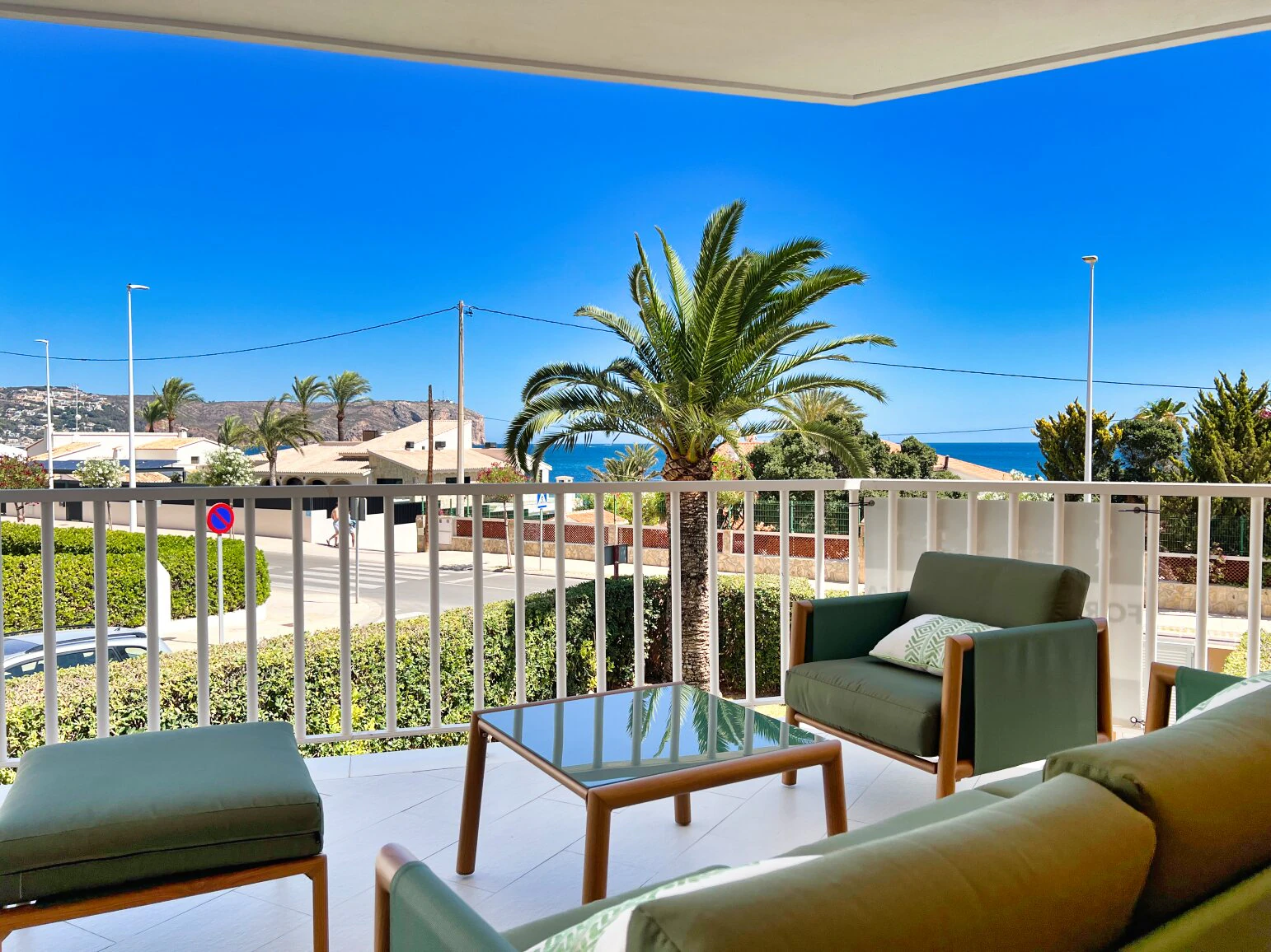 Appartement met uitzicht op zee direct naast het Arenal-strand in Javea