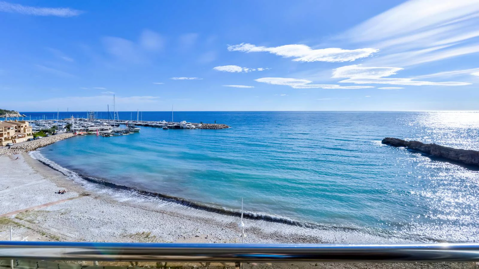 Exclusieve Volledig Gerestaureerde Luxe Frontline Duplex in Mascarat, Altea