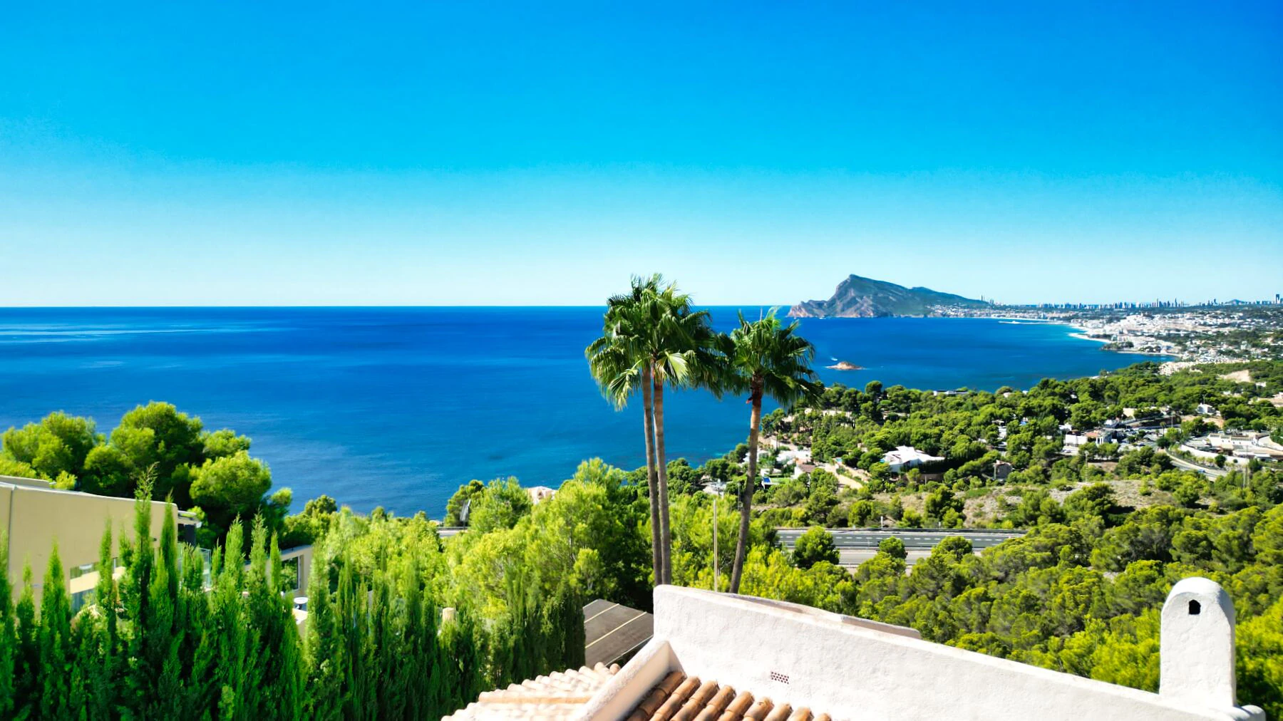 Villa with sea view for sale in Altea Hills