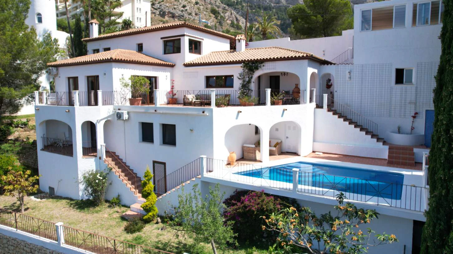 Exclusive luxury villa with spectacular views in Sierra de Altea, Costa Blanca
