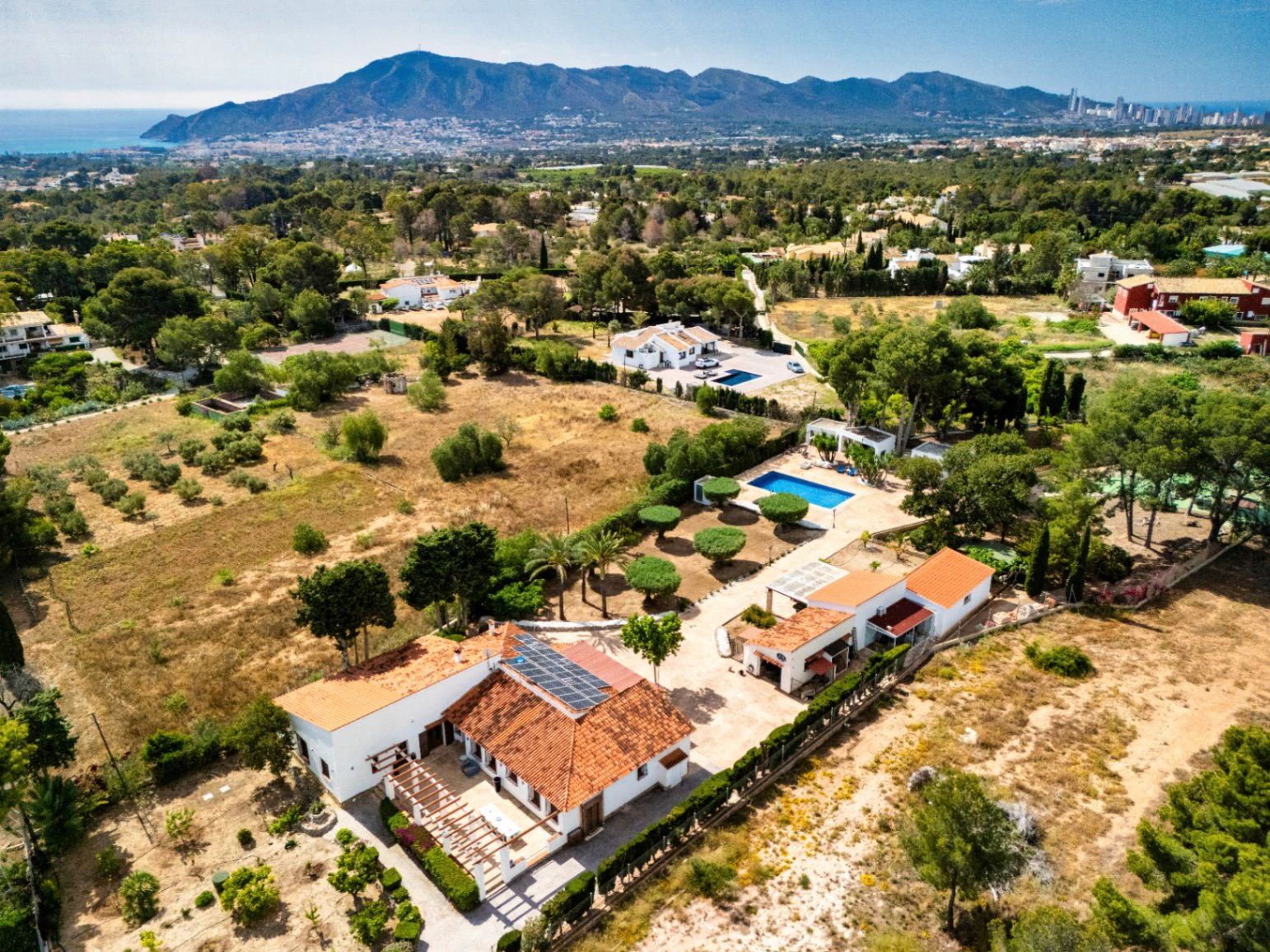 Incredible landgoed met tennisbaan in Alfaz del Pi, Costa Blanca