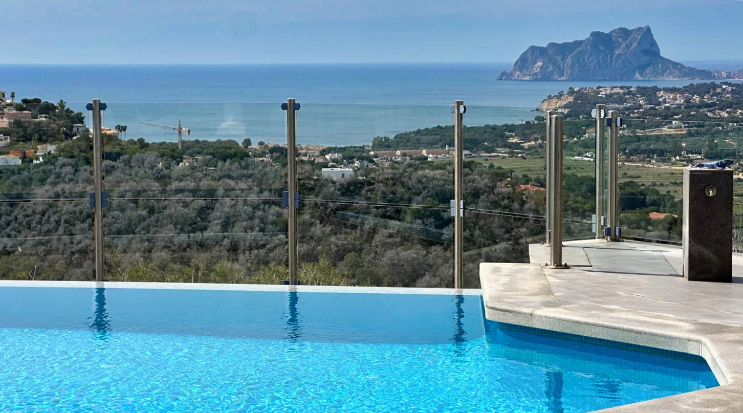 Villa with panoramic sea views for sale in Moraira, Costa Blanca.
