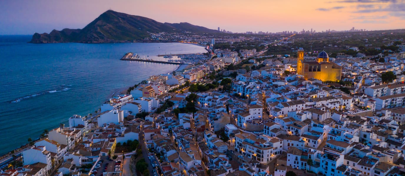 La Marina Baixa: 5 razones para mudarse en la Costa Blanca