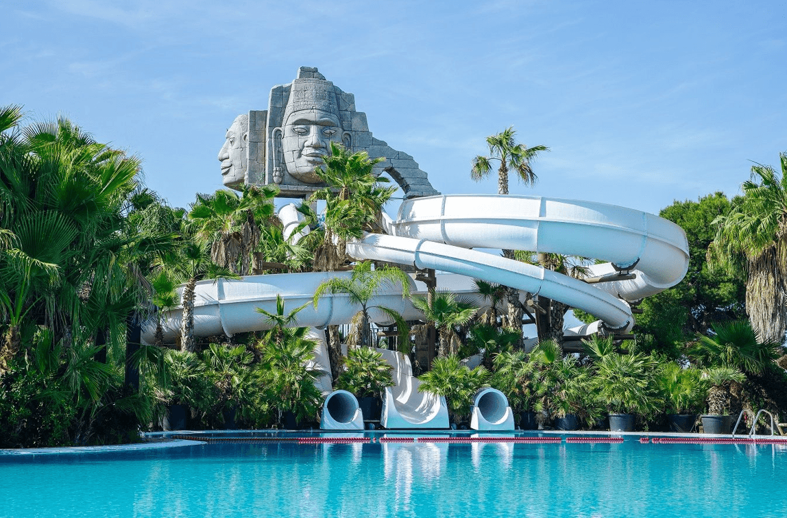 Alannia Resort Alicante: Qué es, Dónde está y Por qué atrae tanto turismo a la Costa Blanca