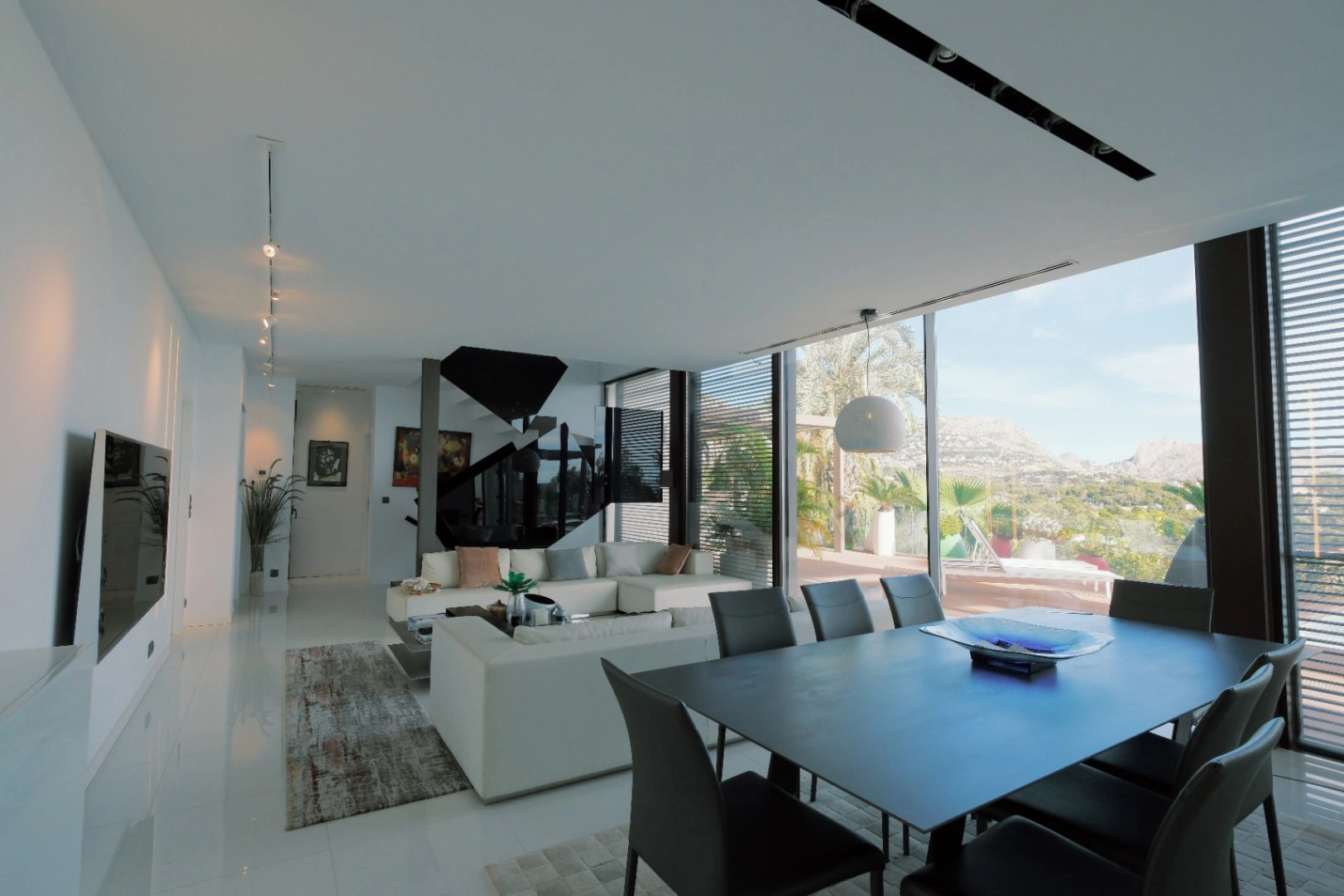 Villa moderna en Altea con 4 dormitorios y piscina en venta