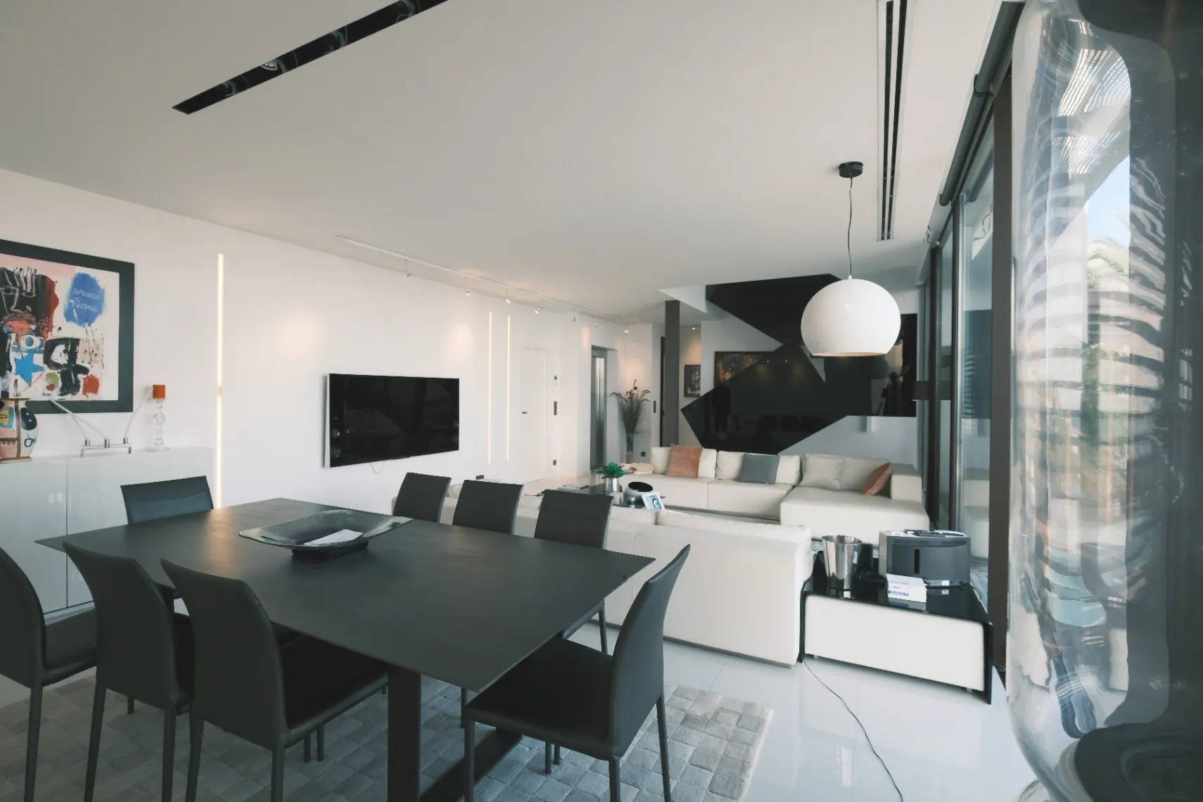 Villa moderna en Altea con 4 dormitorios y piscina en venta