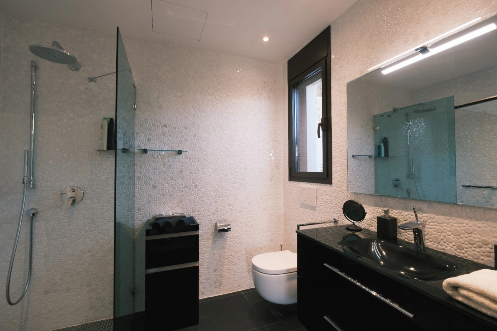 Villa moderna en Altea con 4 dormitorios y piscina en venta