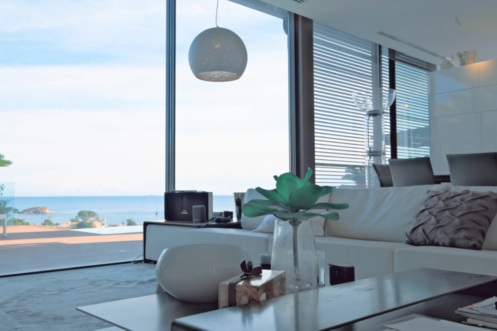 Villa moderna en Altea con 4 dormitorios y piscina en venta
