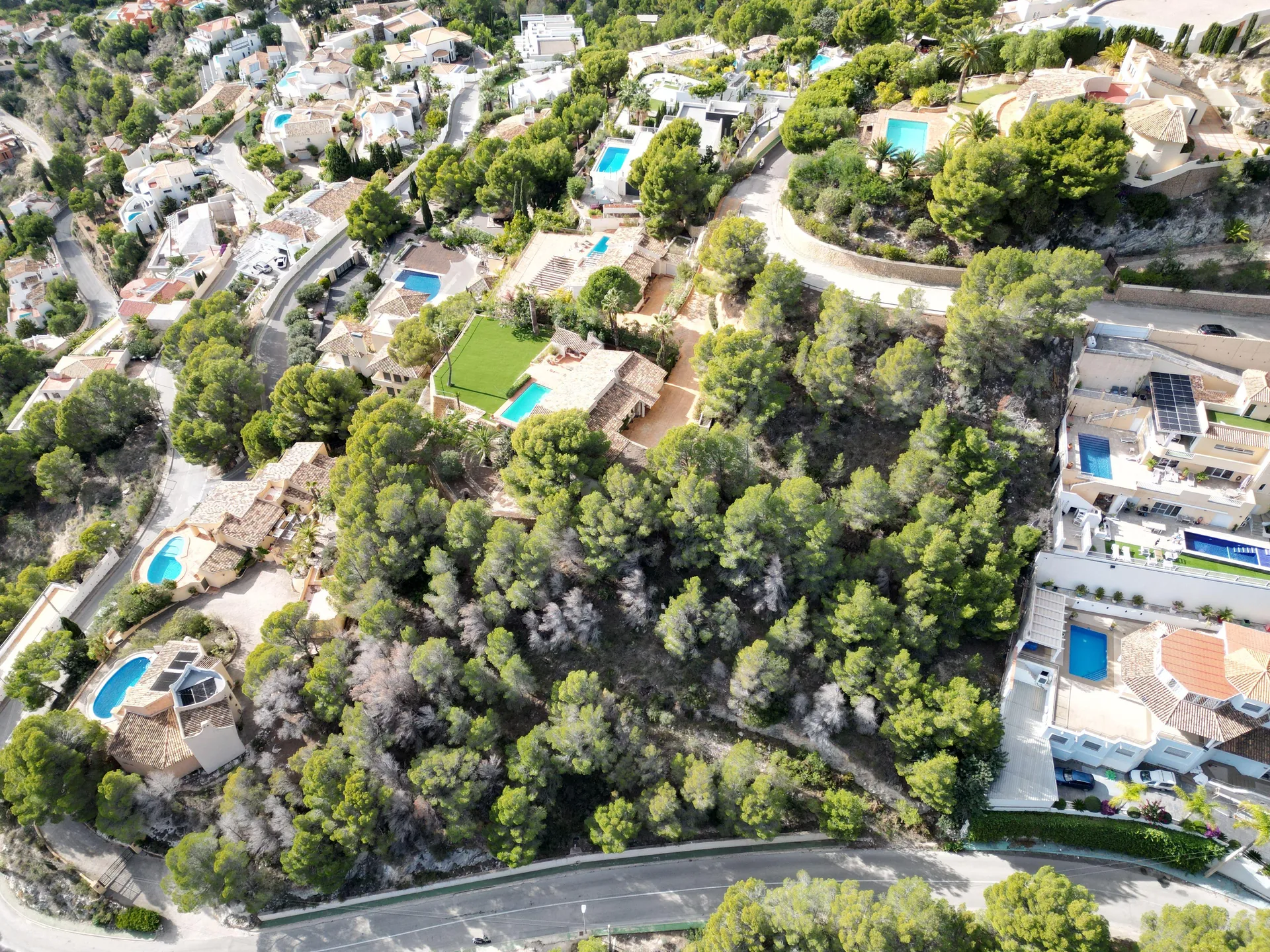 Parcela en venta en Sierra de Altea, Alicante - 1200 m²
