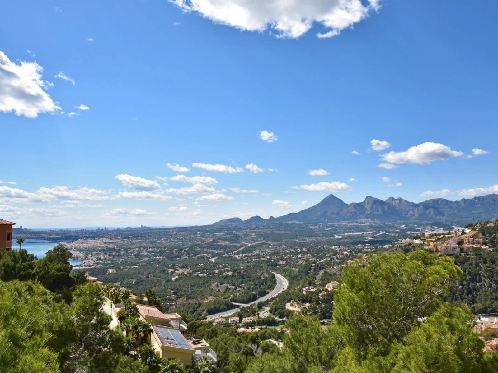 Parcela en venta en Altea Hills, Alicante - 837 m² disponible