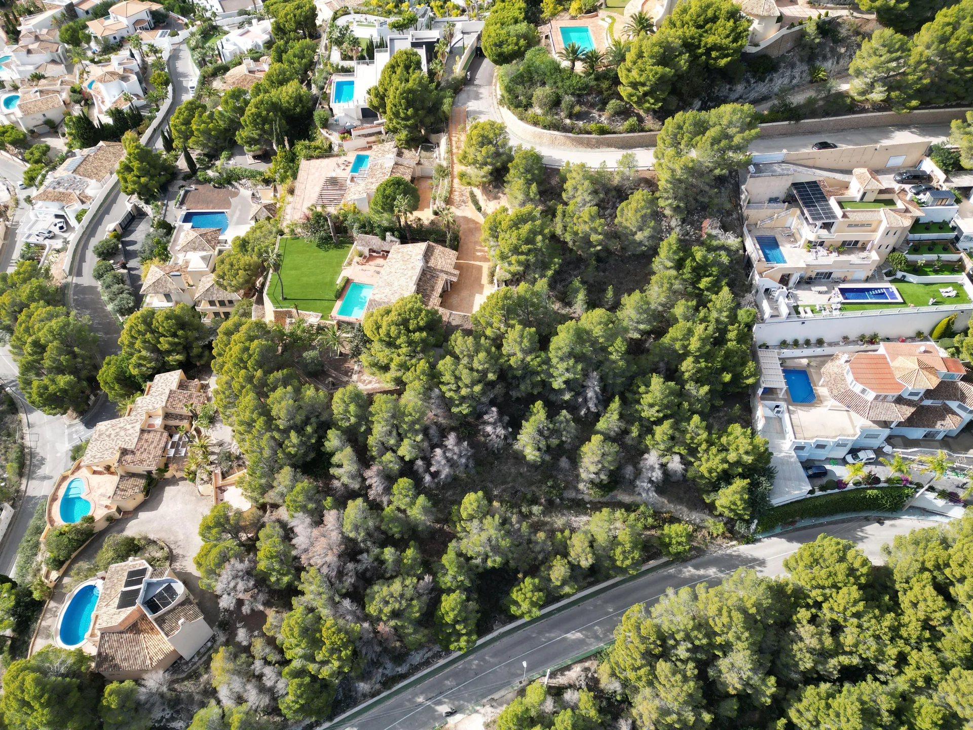 Parcela en venta en Sierra de Altea, Alicante - 1200 m²