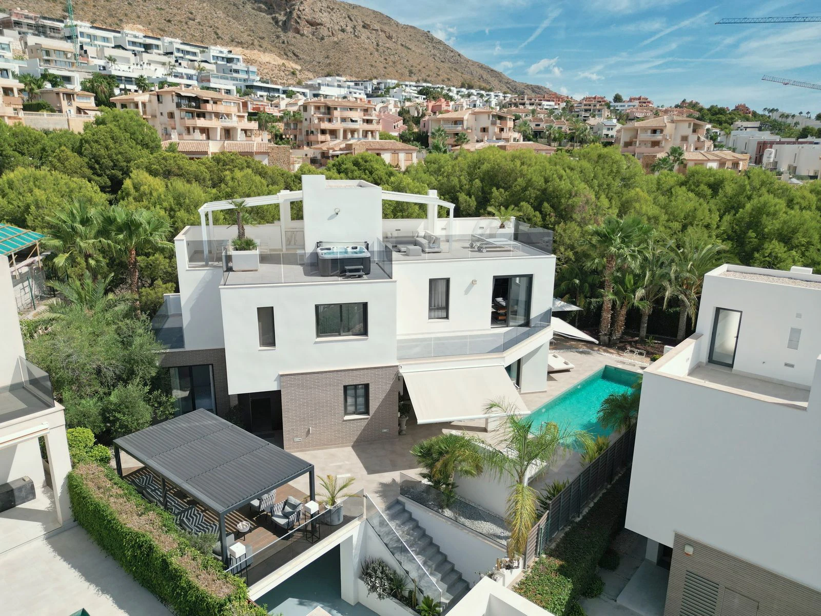 Villa en Venta en Sierra Cortina (Finestrat), Costa Blanca