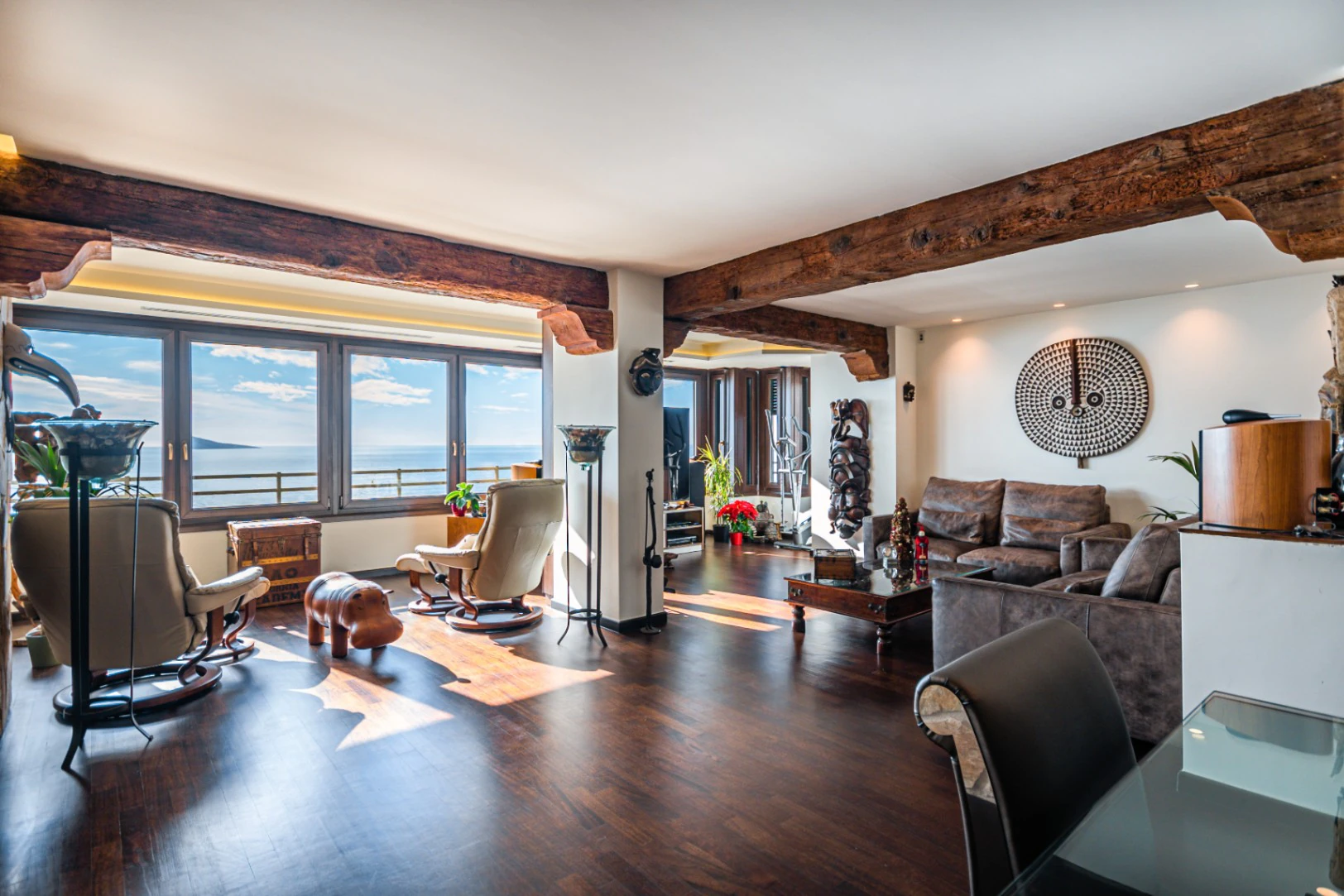 Apartamento de lujo en venta de 3 dormitorios y 3 baños en primera linea en Benidorm