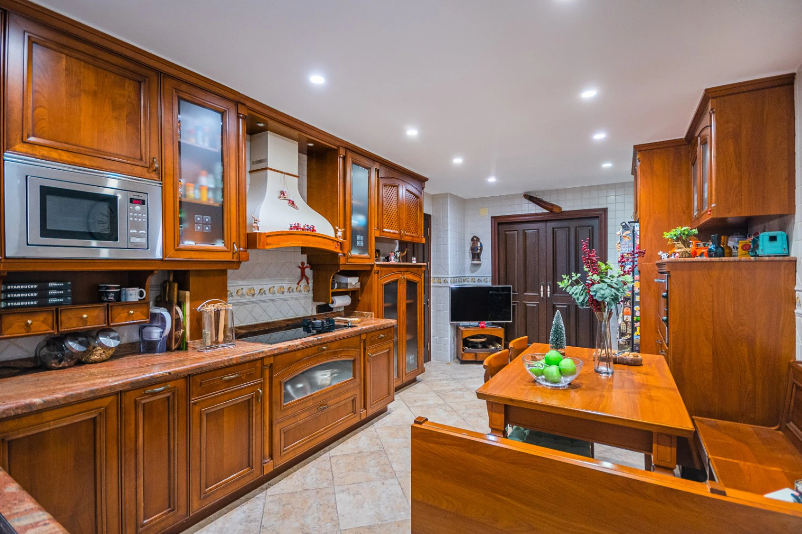 Apartamento de lujo en venta de 3 dormitorios y 3 baños en primera linea en Benidorm