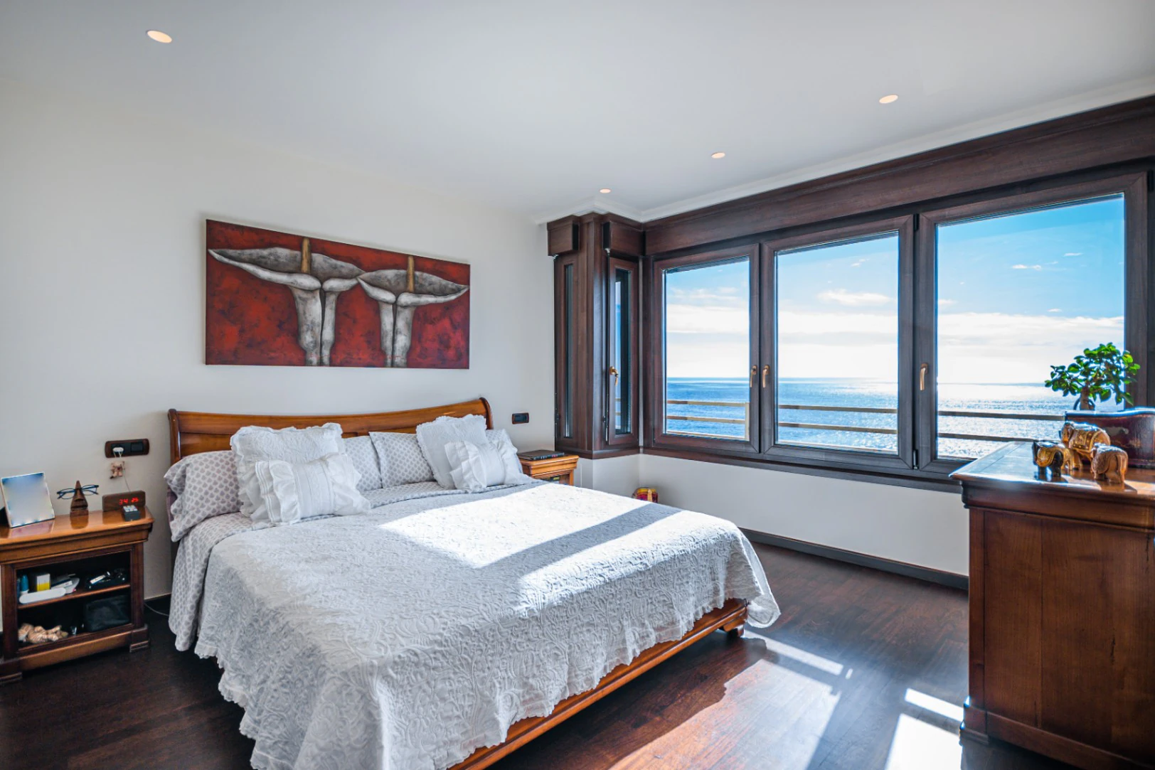 Apartamento de lujo en venta de 3 dormitorios y 3 baños en primera linea en Benidorm