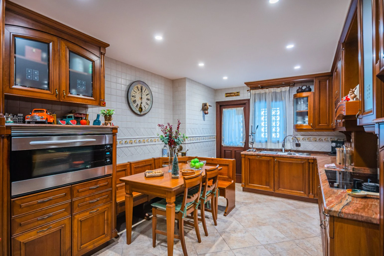 Apartamento de lujo en venta de 3 dormitorios y 3 baños en primera linea en Benidorm