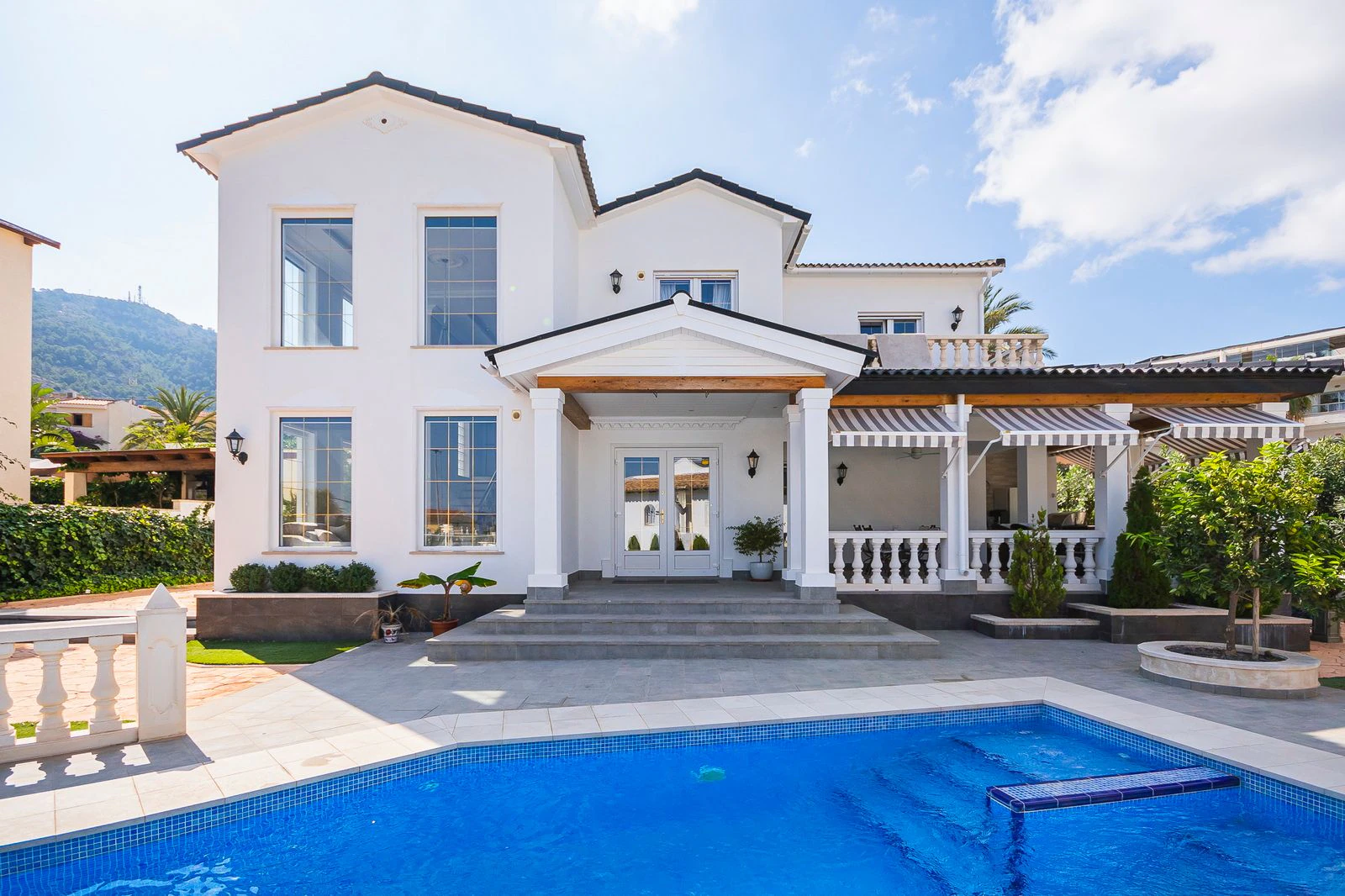 Villa en Venta en Alfaz del Pi (Albir), Costa Blanca