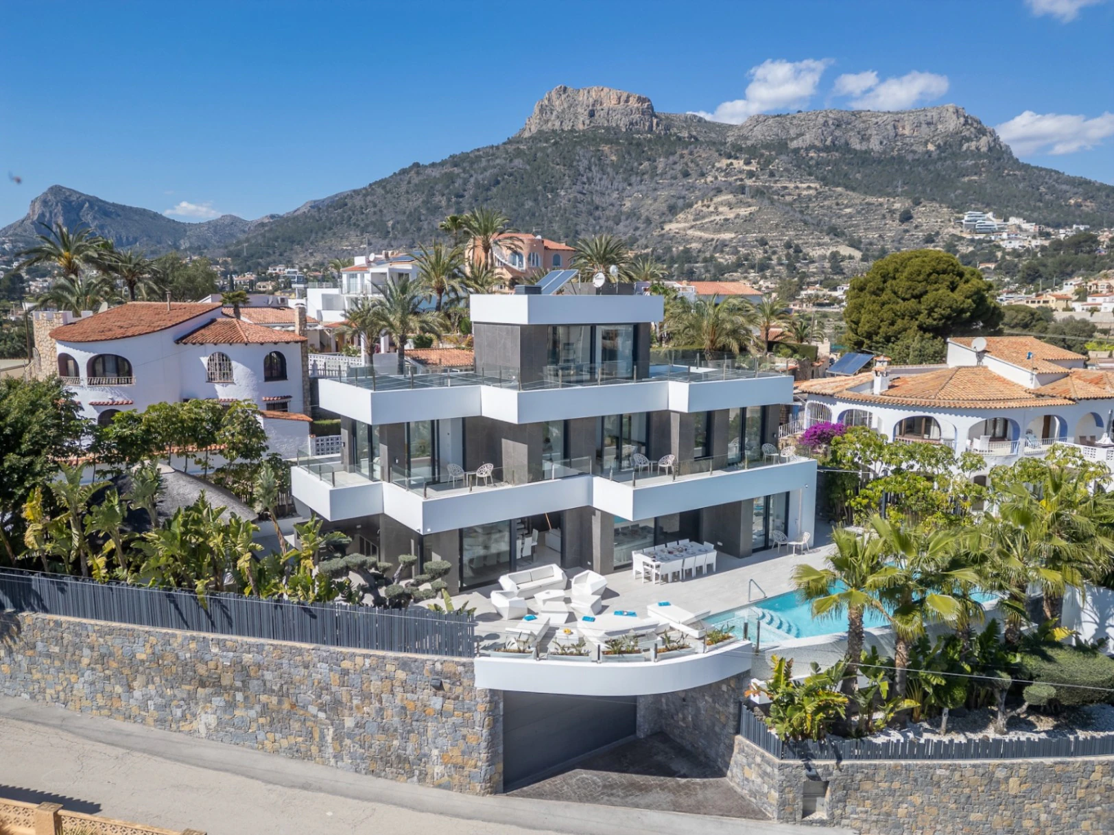 Villa moderna de lujo en venta en Calpe, Costa Blanca Norte – cerca del mar