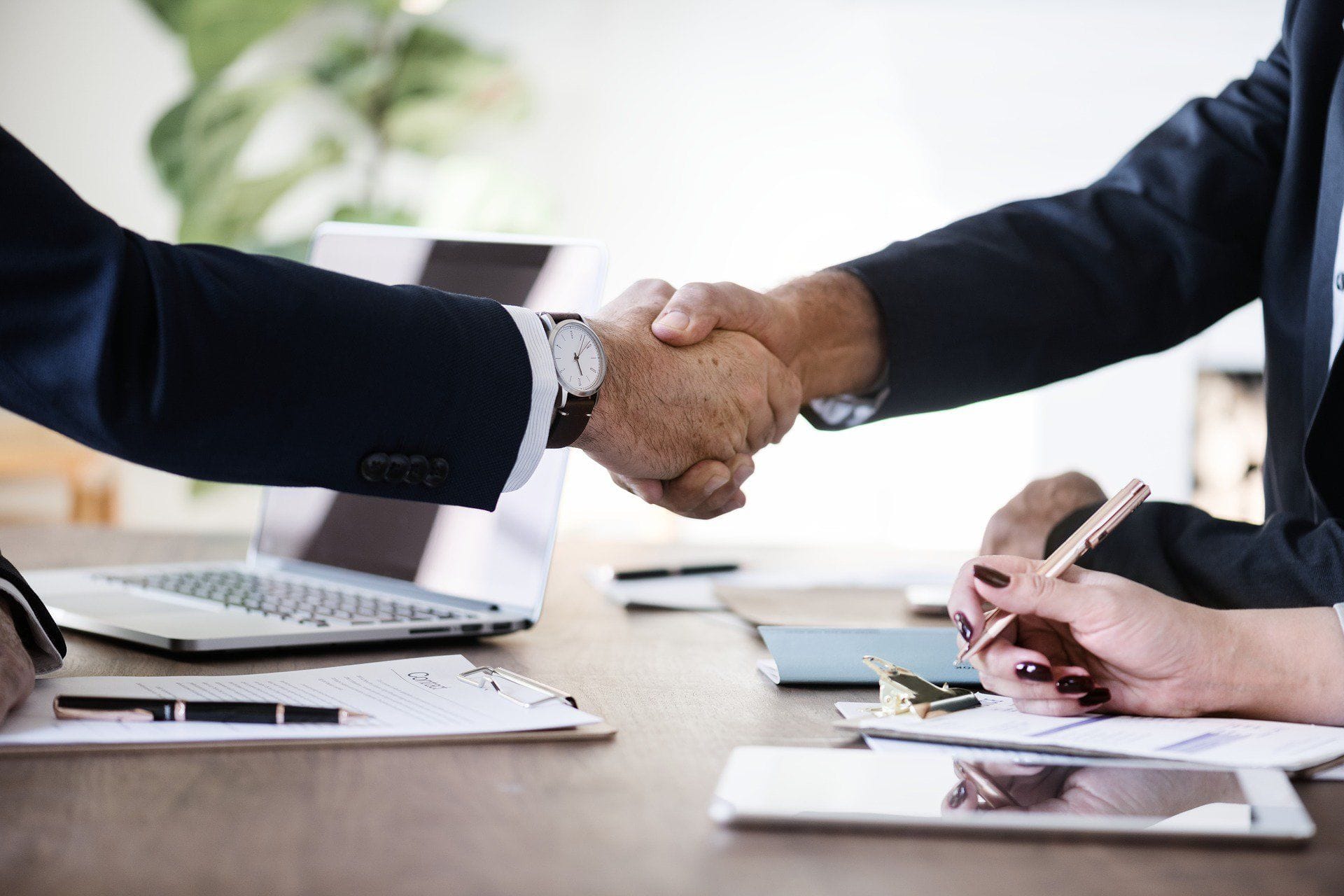 ¿Qué es un contrato de arras?