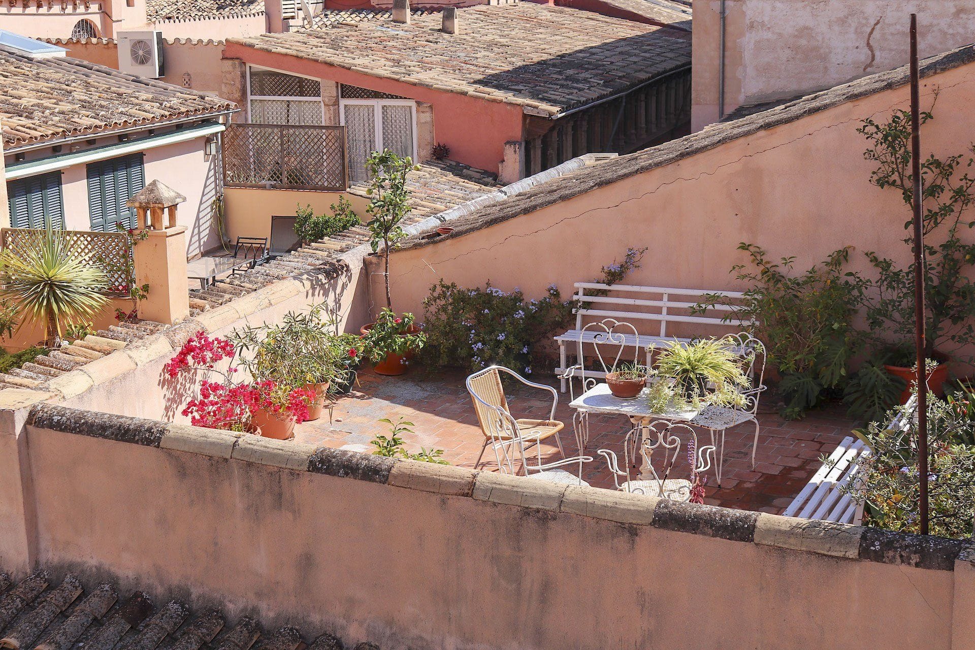 ¿Cerrar la terraza o dejarla abierta en Ontinyent?