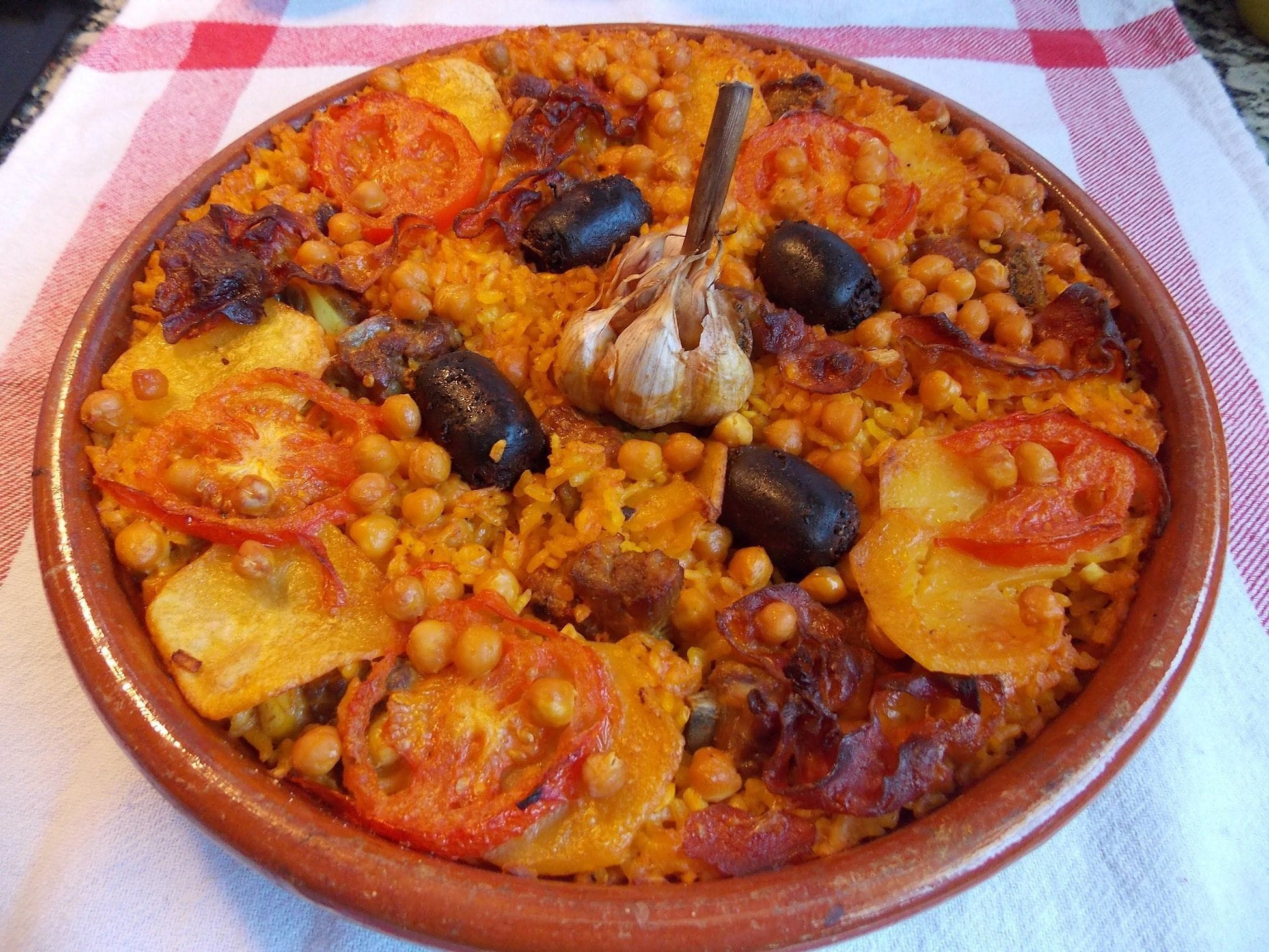 La cassola o el arroz al horno típico de Ontinyent