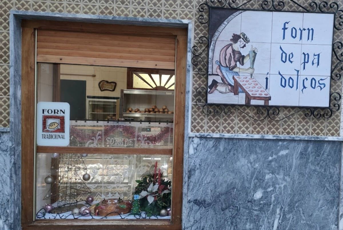 Otos busca fórmulas para preservar su legado cultural ante el inminente adiós a su panadería centenaria