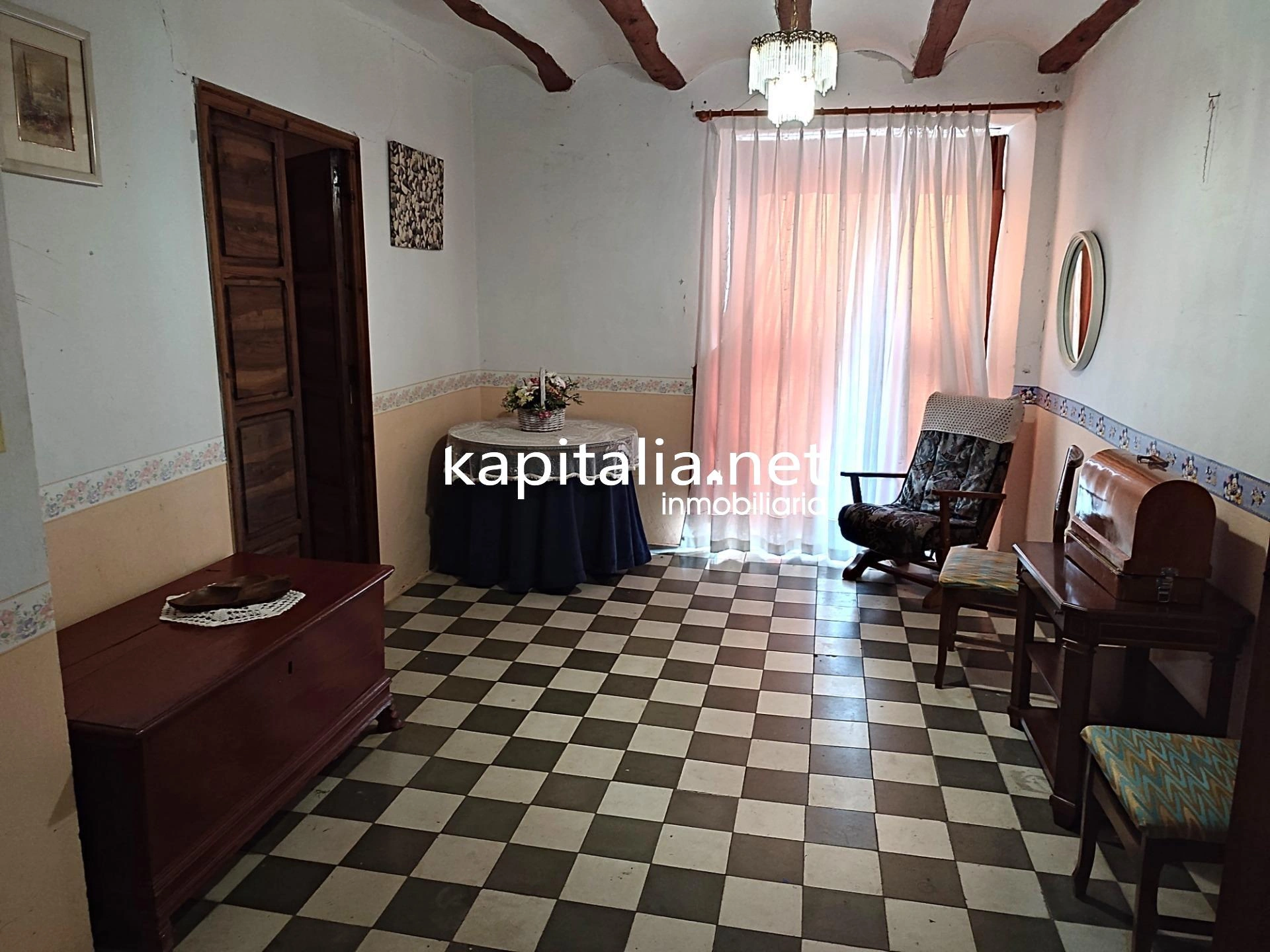CASA A LA VENTA EN PUEBLO PEQUEÑO Y TRANQUILO LLAMADO ALFAFARA