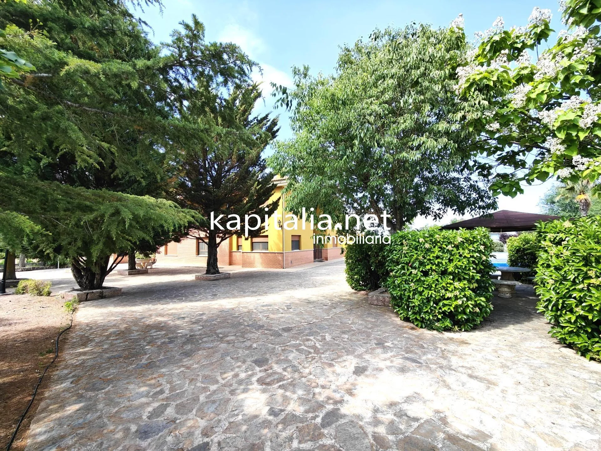 09793 - INTERESANTE CHALET A LA VENTA EN BANYERES DE MARIOLA