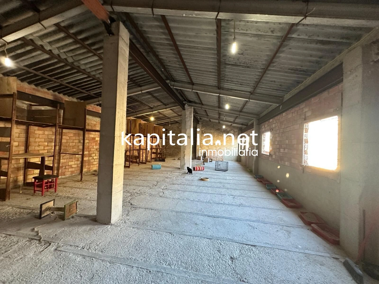Edificio en venta en L´Olleria (Valencia)