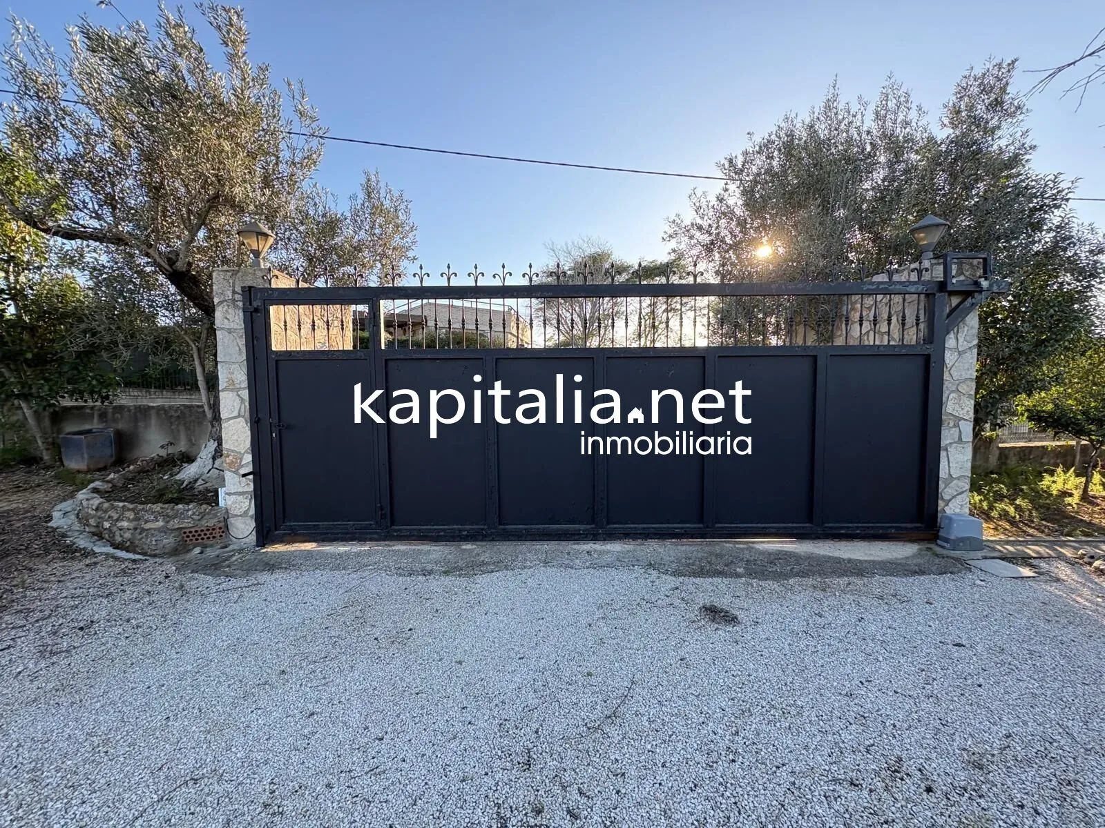 10347 - ESTUPENDO CHALET A LA VENTA A TAN SOLO 10 MINUTOS DE XATIVA