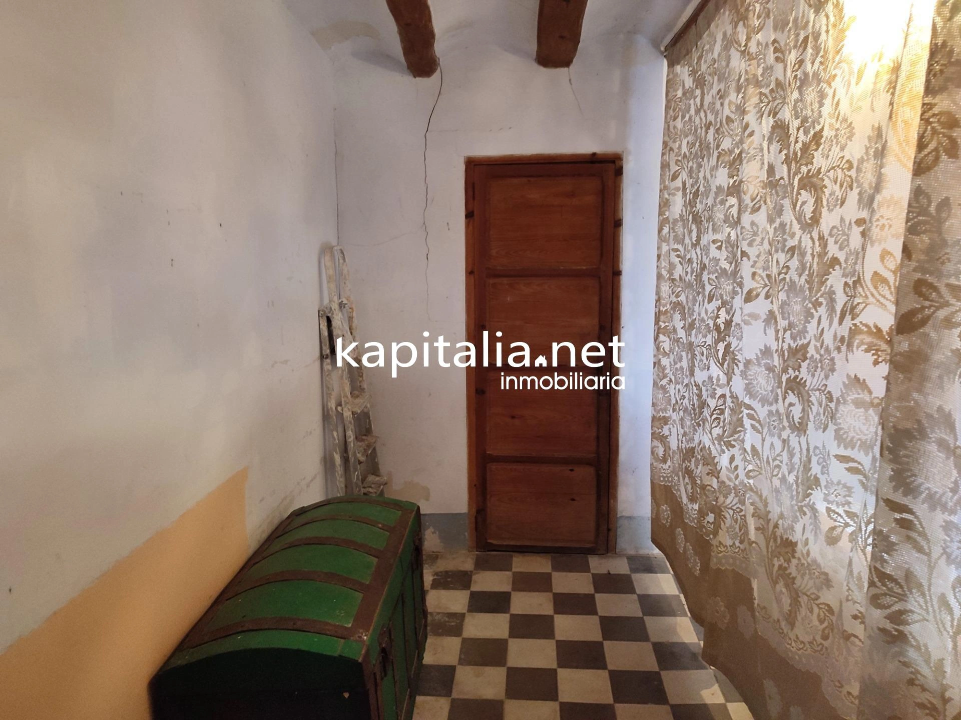 CASA A LA VENTA EN PUEBLO PEQUEÑO Y TRANQUILO LLAMADO ALFAFARA