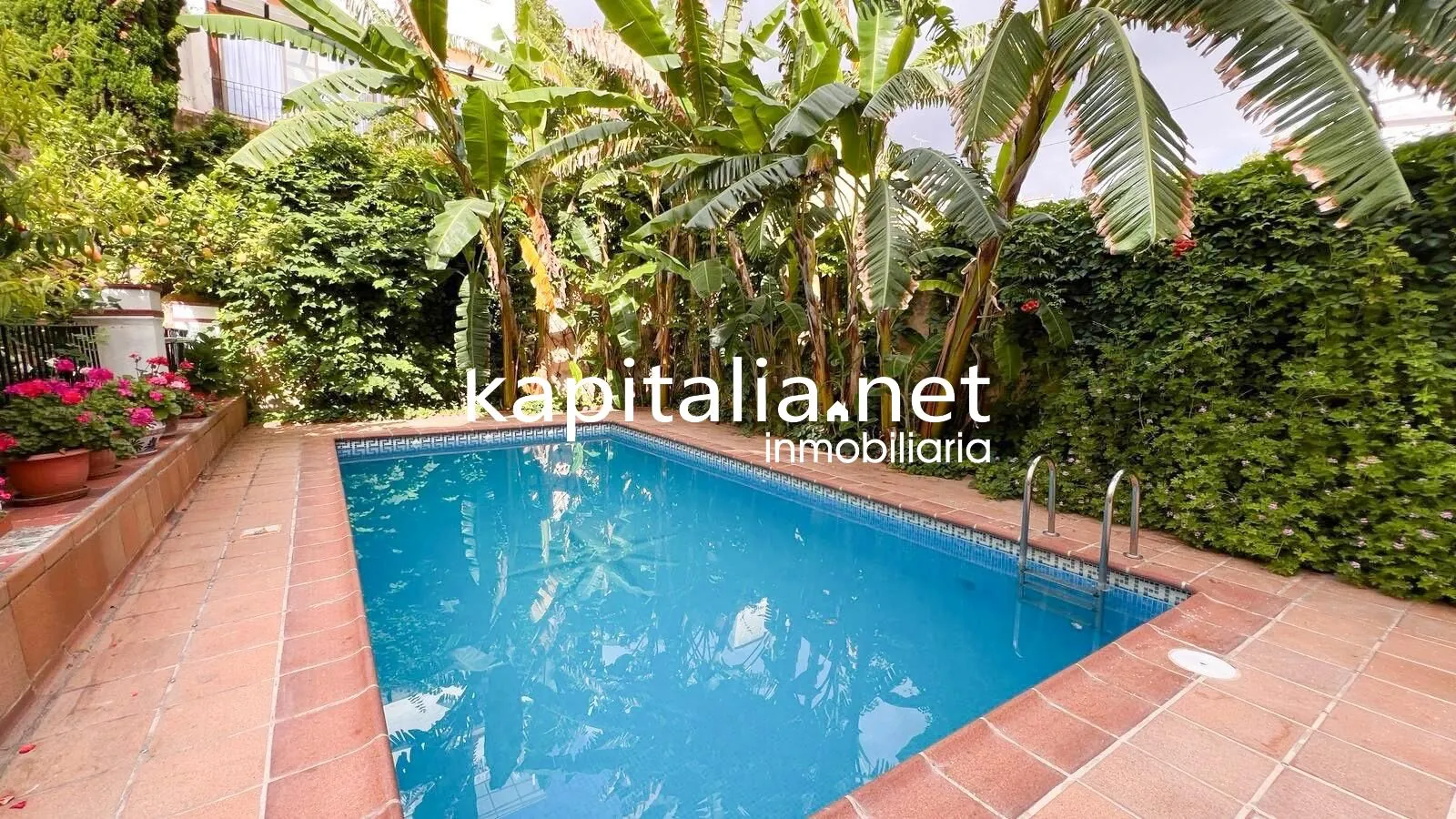09222 - CASA RURAL A LA VENTA EN EL CENTRO DE XATIVA