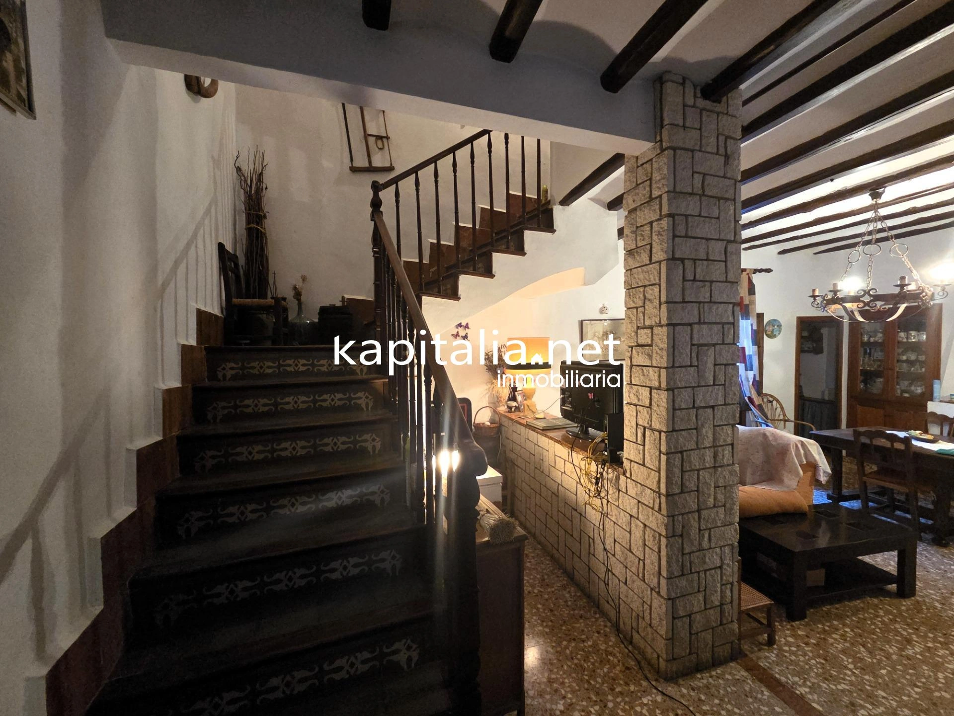 10127 - Encantadora Casa en Quatretondeta - Ideal para Entrar a Vivir