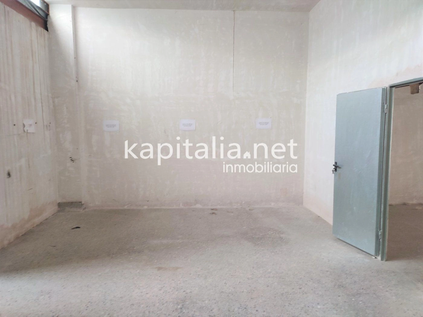 07055 - Commercial premises for rent in Ontinyent, San José area.