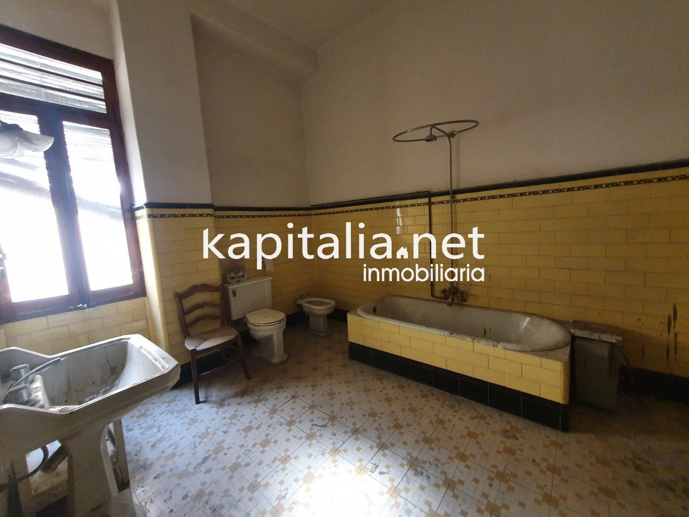 Gran casa emblemática a la venta en Ontinyent.