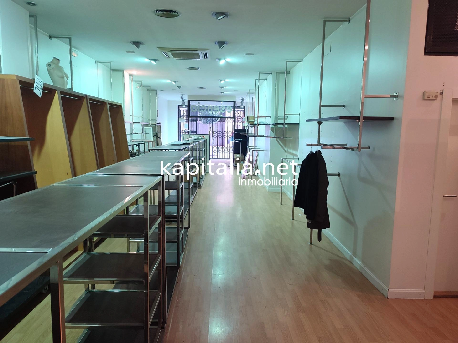 08961 - COMMERCIAL PREMISES FOR SALE IN ONTINYENT, LOCATED IN SAN JOSÉ.