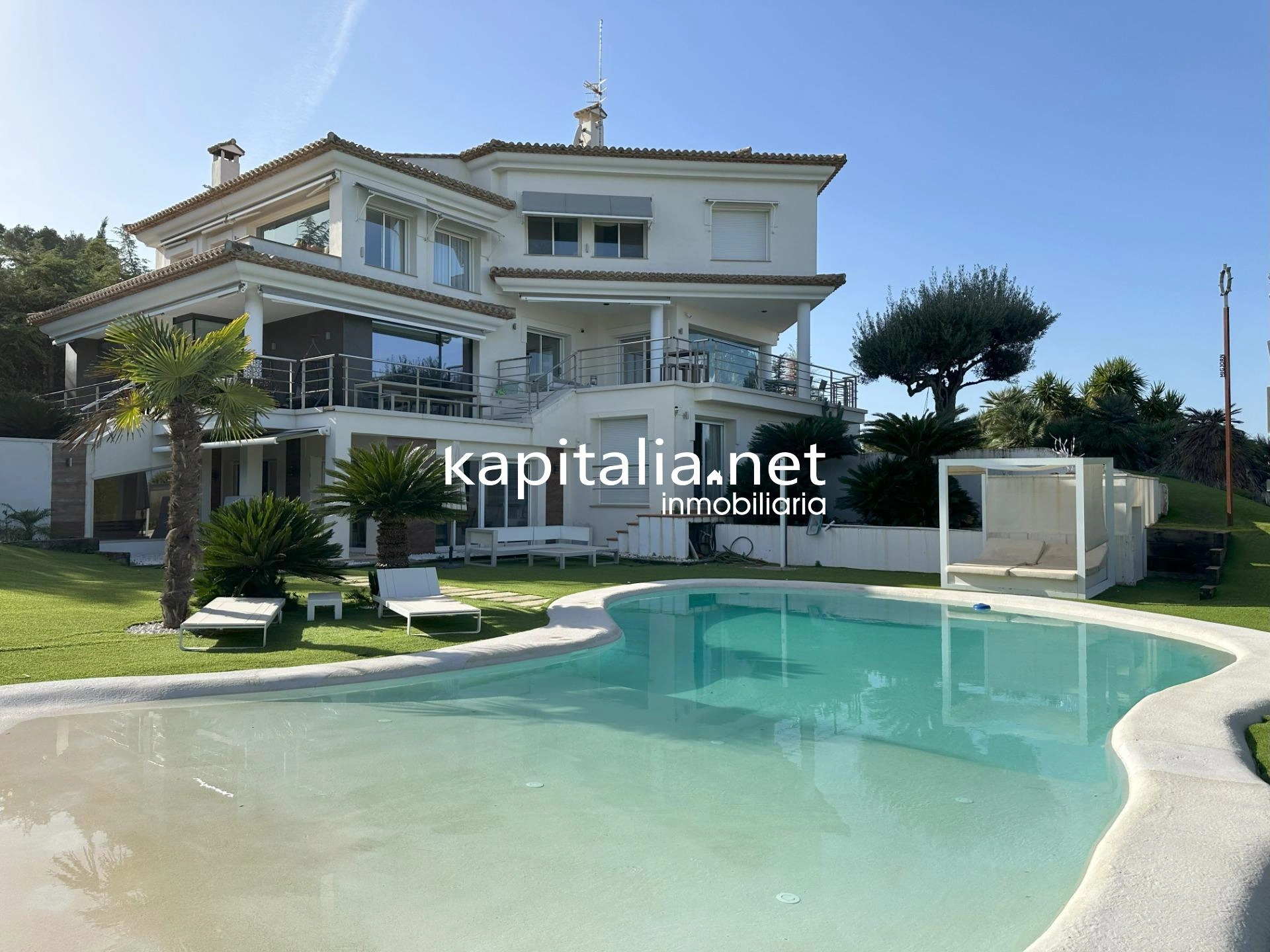 09605 - IMPRESIONANTE VILLA A LA VENTA EN LA PROVINCIA DE VALENCIA
