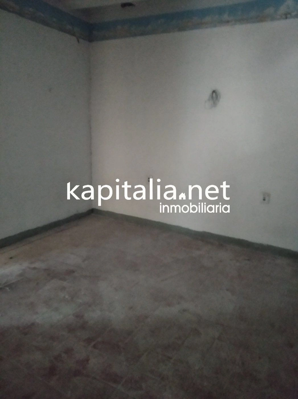 06887 - INTERESANTE CASA A LA VENTA EN ONTINYENT, ZONA CERCA DEL CENTRO COMERCIAL Y DE LA PLAZA CONCEPCION.