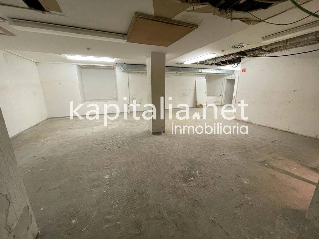 01958 - Commercial premises for rent in the centre of Valencia (Valencia)