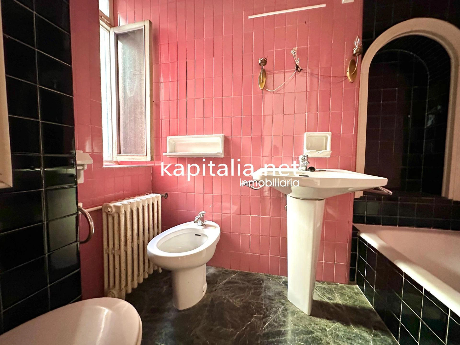 09750 - Gran casa con encanto a la venta en Alcoy