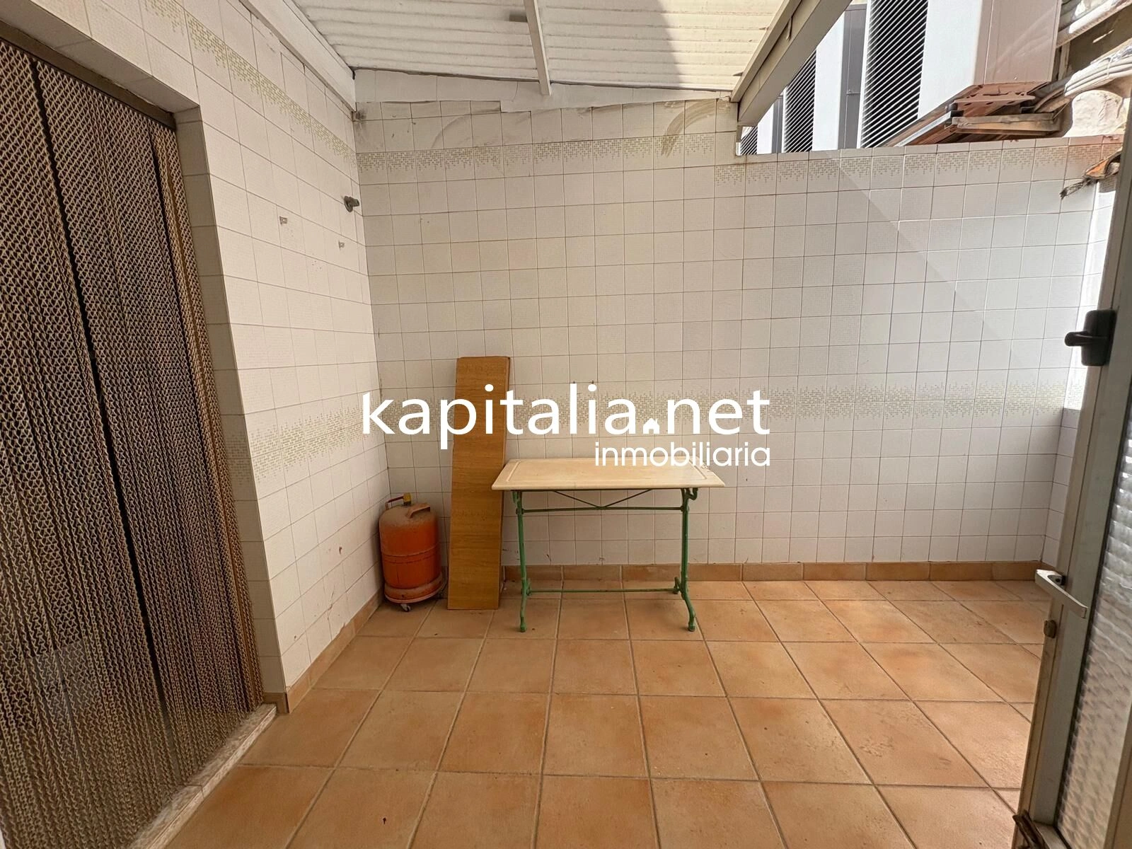 09930 - ESTUPENDO PISO DUPLEX CENTRICO A LA VENTA EN ENGUERA