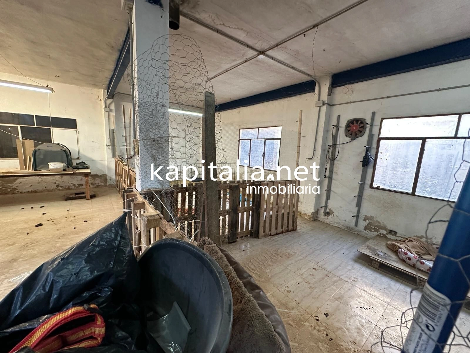 Edificio en venta en L´Olleria (Valencia)